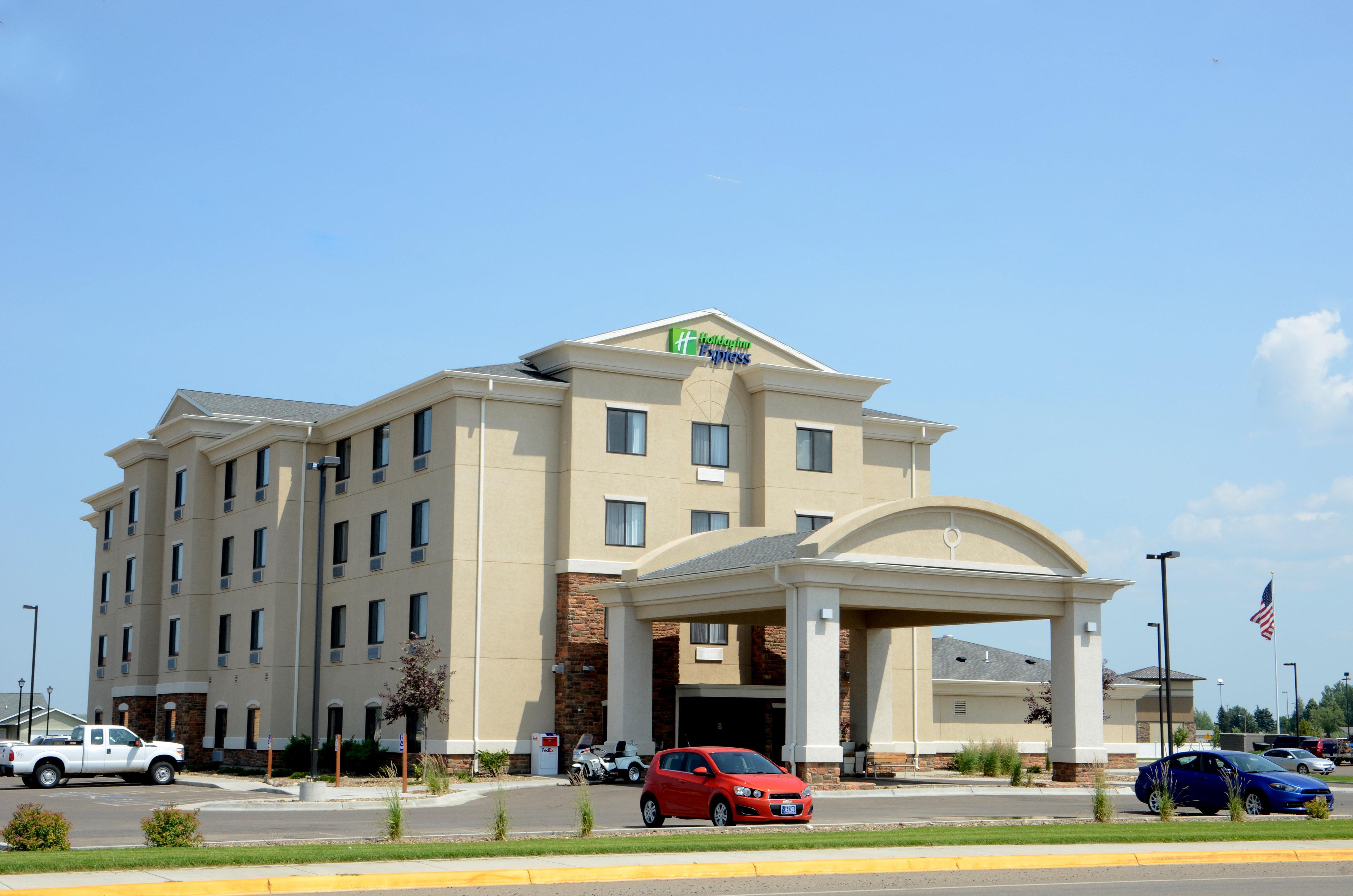 Holiday Inn Express & Suites Sidney By Ihg Exterior foto