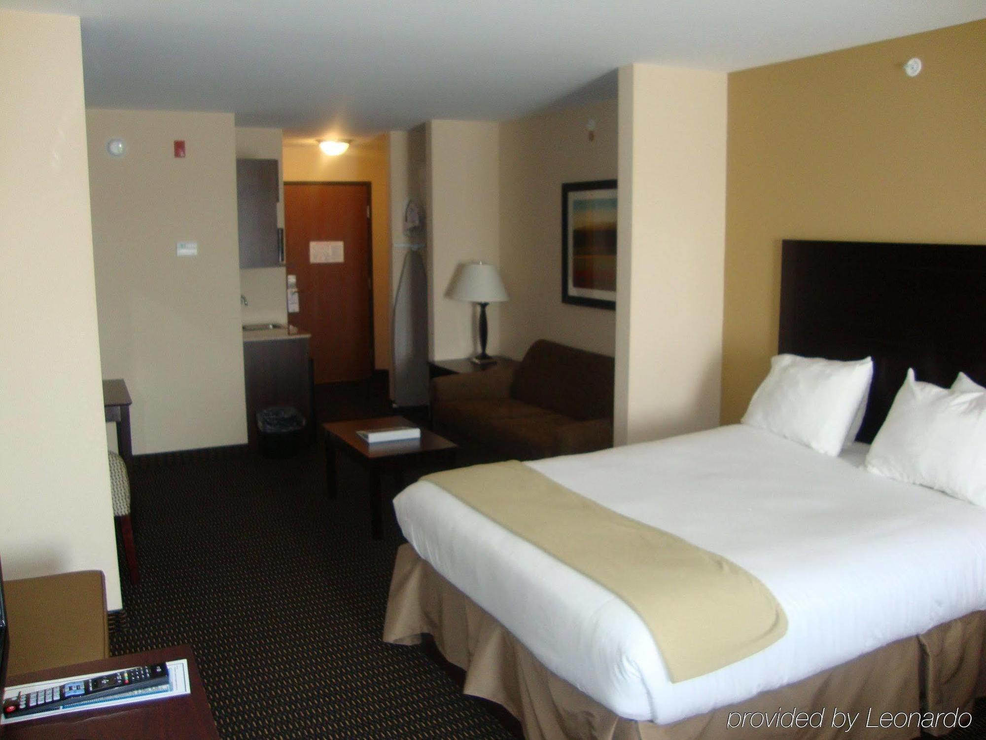 Holiday Inn Express & Suites Sidney By Ihg Exterior foto